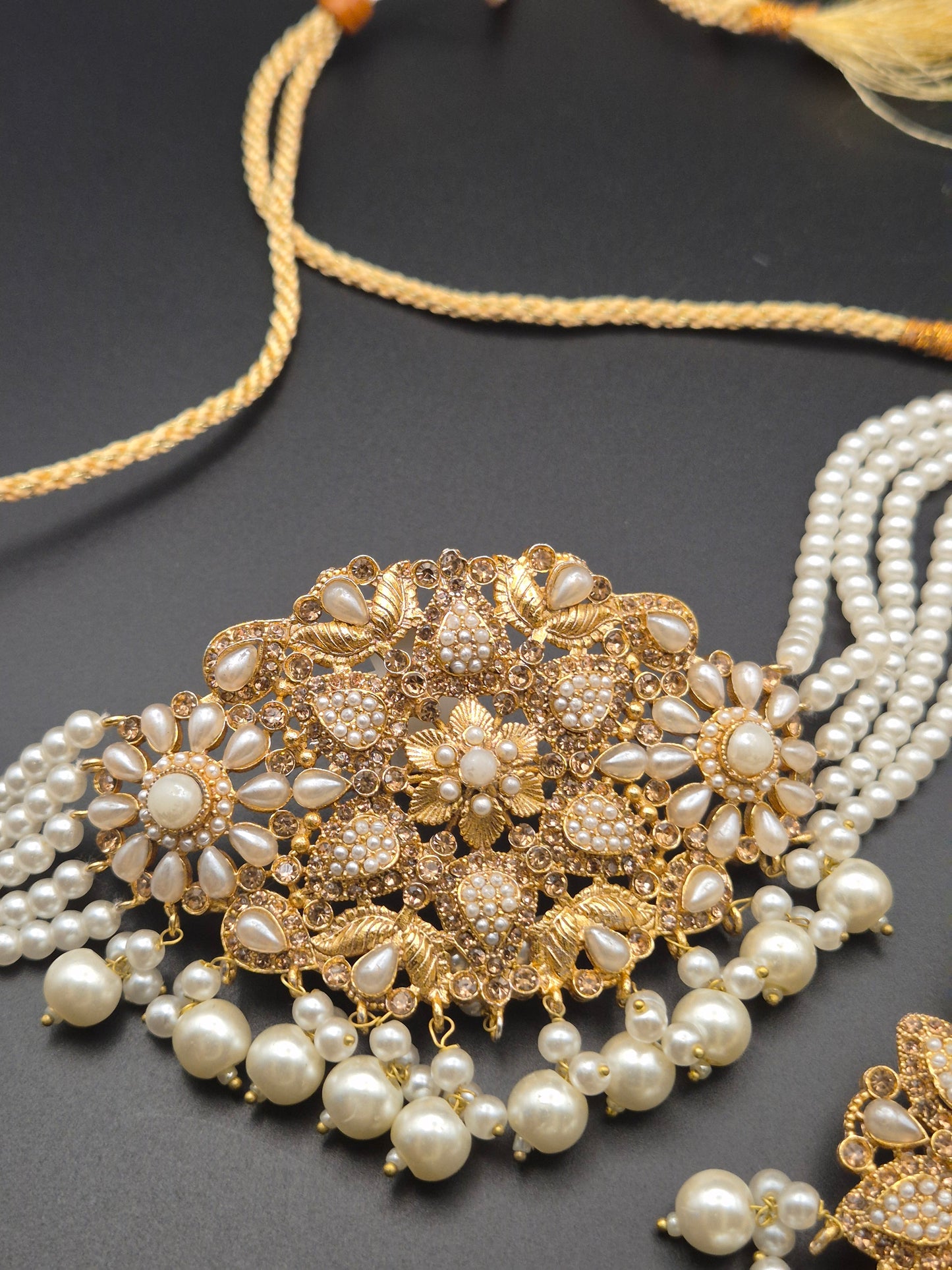#0097 - Fancy Kundan Set