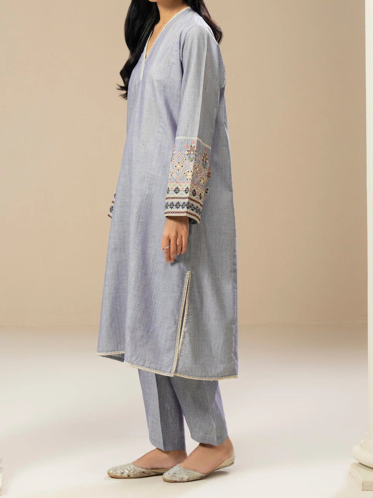 #043 - Yarn Dyed Embroidered Suit (2 Piece)