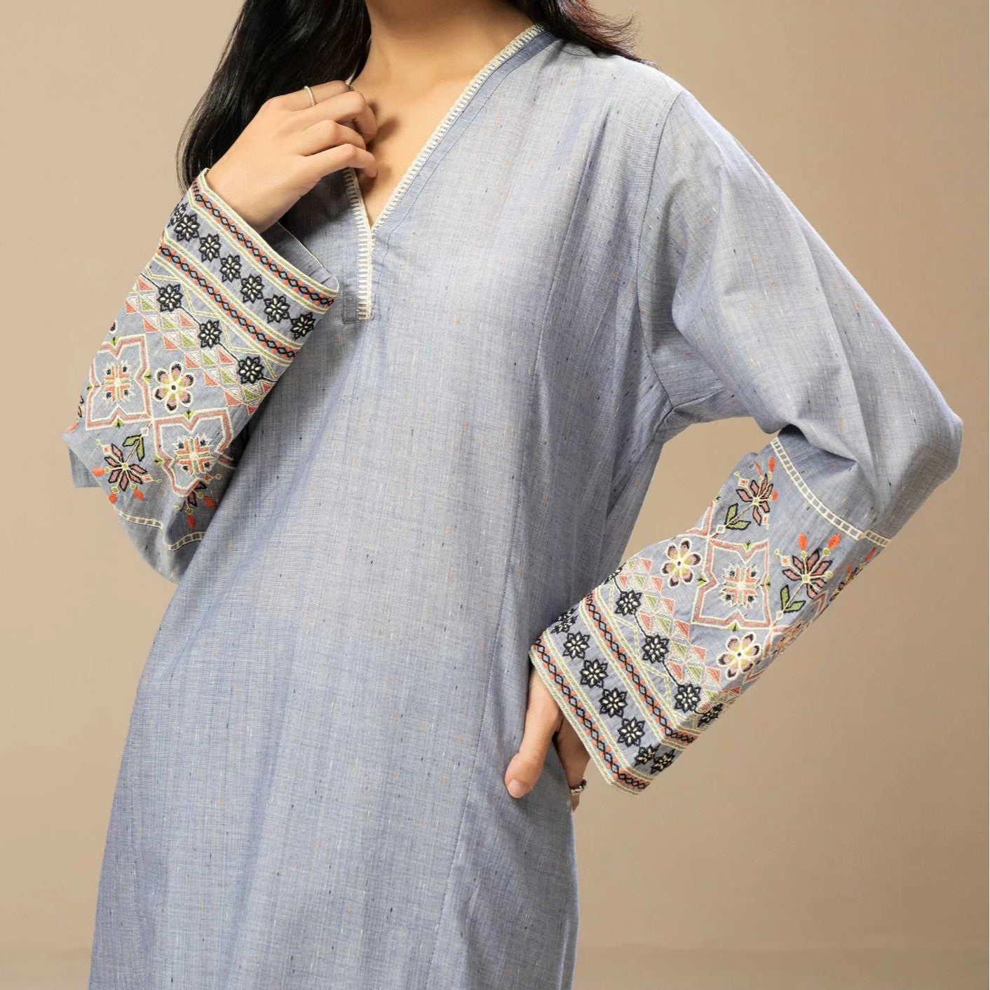 #043 - Yarn Dyed Embroidered Suit (2 Piece)
